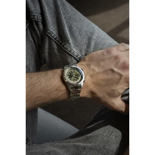 Alpina Startimer Pilot Quartz Worldtimer AL-255GR4S26B Quartz