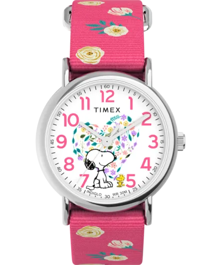 Timex® Analogue 'Peanuts Peanuts Weekender' Women's Watch TW2W83100